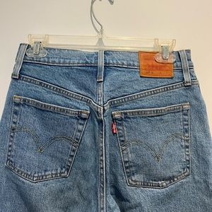 Levi’s jeans with unique stitching!